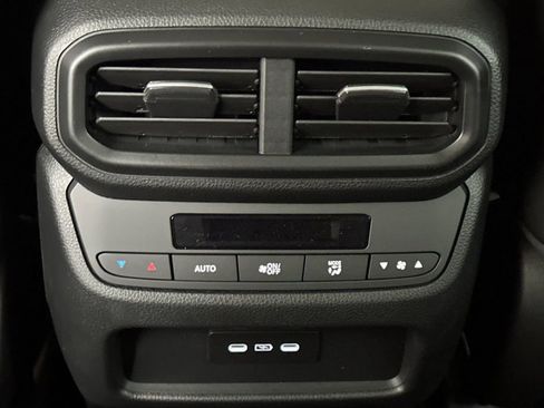 New 2025 Honda Pilot EX-L image 14