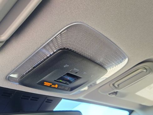 New 2026 Toyota Prius XLE FWD image 22