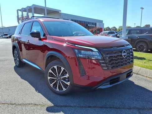 New 2026 Nissan Pathfinder Platinum AWD/4WD image 1