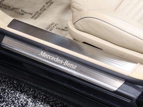Used 2013 Mercedes-Benz SL 550 w/ Premium Pkg image 39