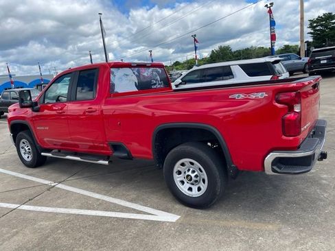 Used 2023 Chevrolet Silverado 3500 LT w/ Convenience Package AWD/4WD image 4