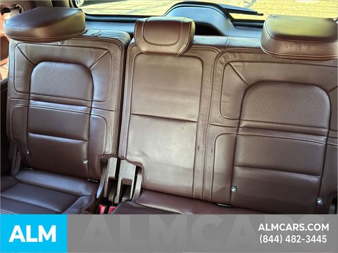 Used 2021 Lincoln Navigator Black Label w/ Cargo Convenience Package image 29