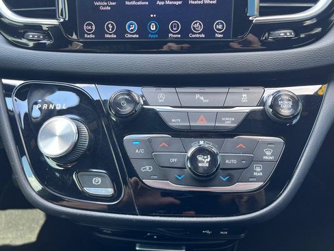 Used 2018 Chrysler Pacifica Touring-L Plus FWD image 40