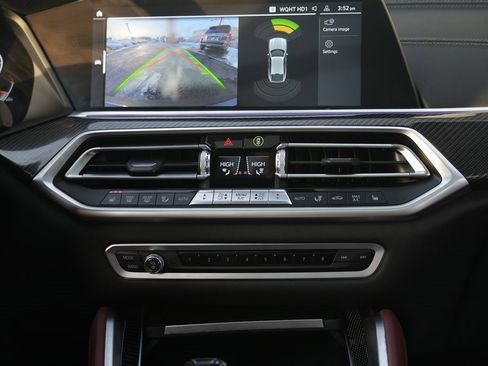 Used 2020 BMW X6 M50i w/ Premium Package image 45