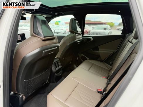 Used 2025 BMW X3 xDrive30i AWD/4WD image 36