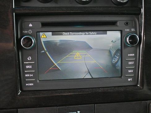 Used 2017 GMC Savana 2500 RWD image 24