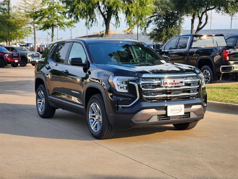 New 2026 GMC Terrain Elevation w/ Technology Package II image 2