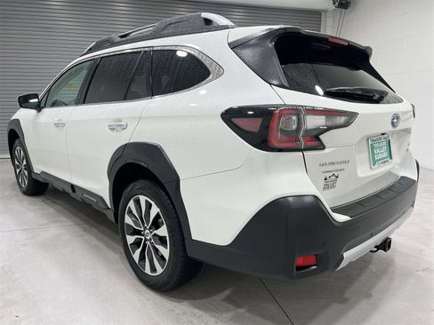 Certified 2025 Subaru Outback Touring XT image 6