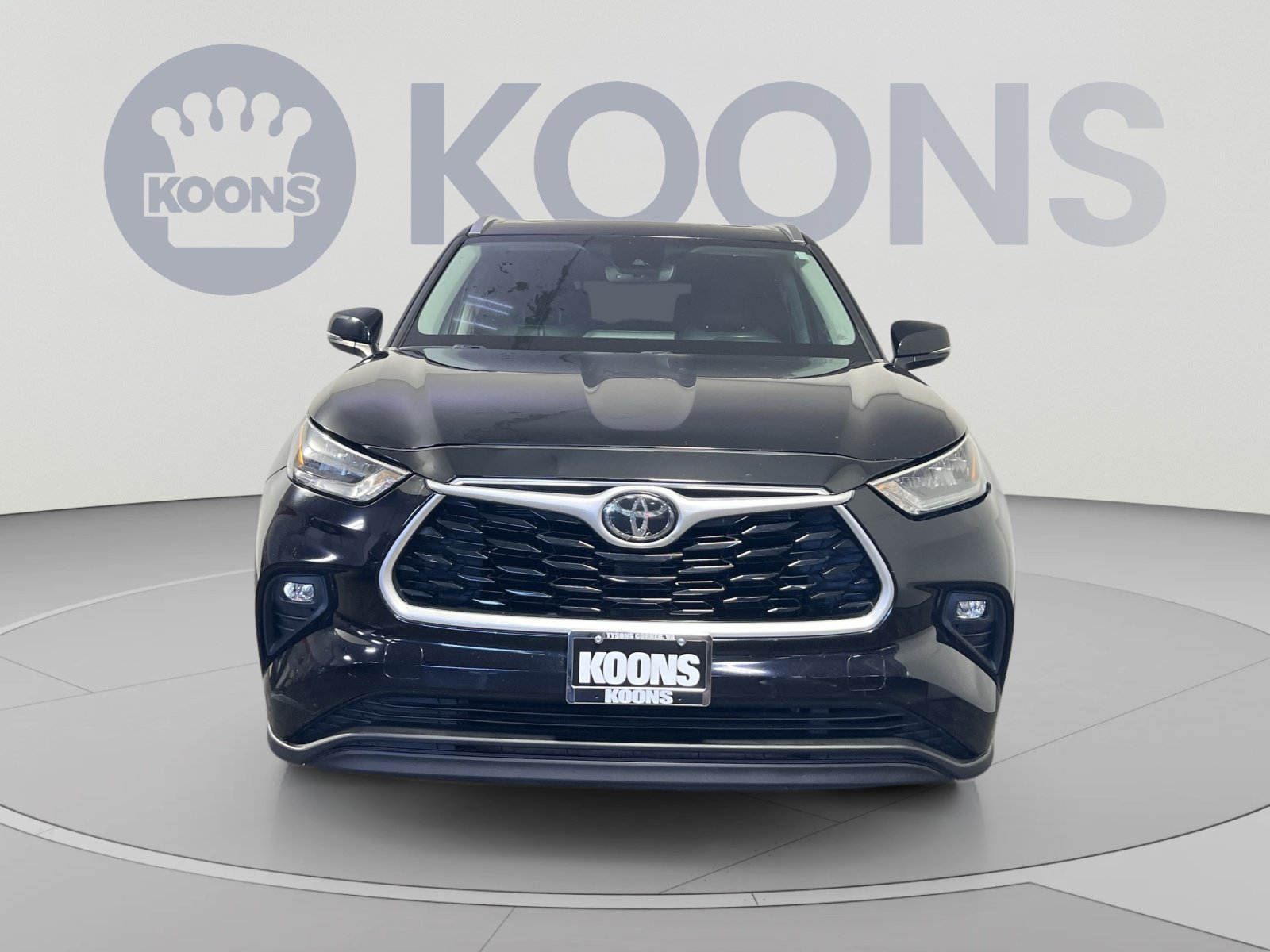Used 2020 Toyota Highlander XLE AWD/4WD image 11