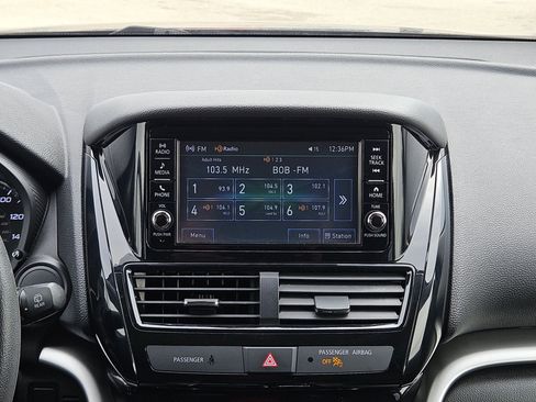 Used 2024 Mitsubishi Eclipse Cross ES image 17