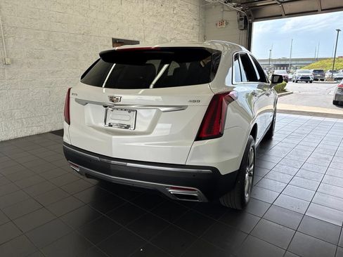 Used 2021 Cadillac XT5 Premium Luxury FWD image 7