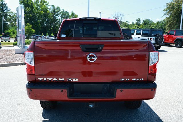 Used 2018 Nissan Titan SV w/ SV Convenience Package AWD/4WD image 7