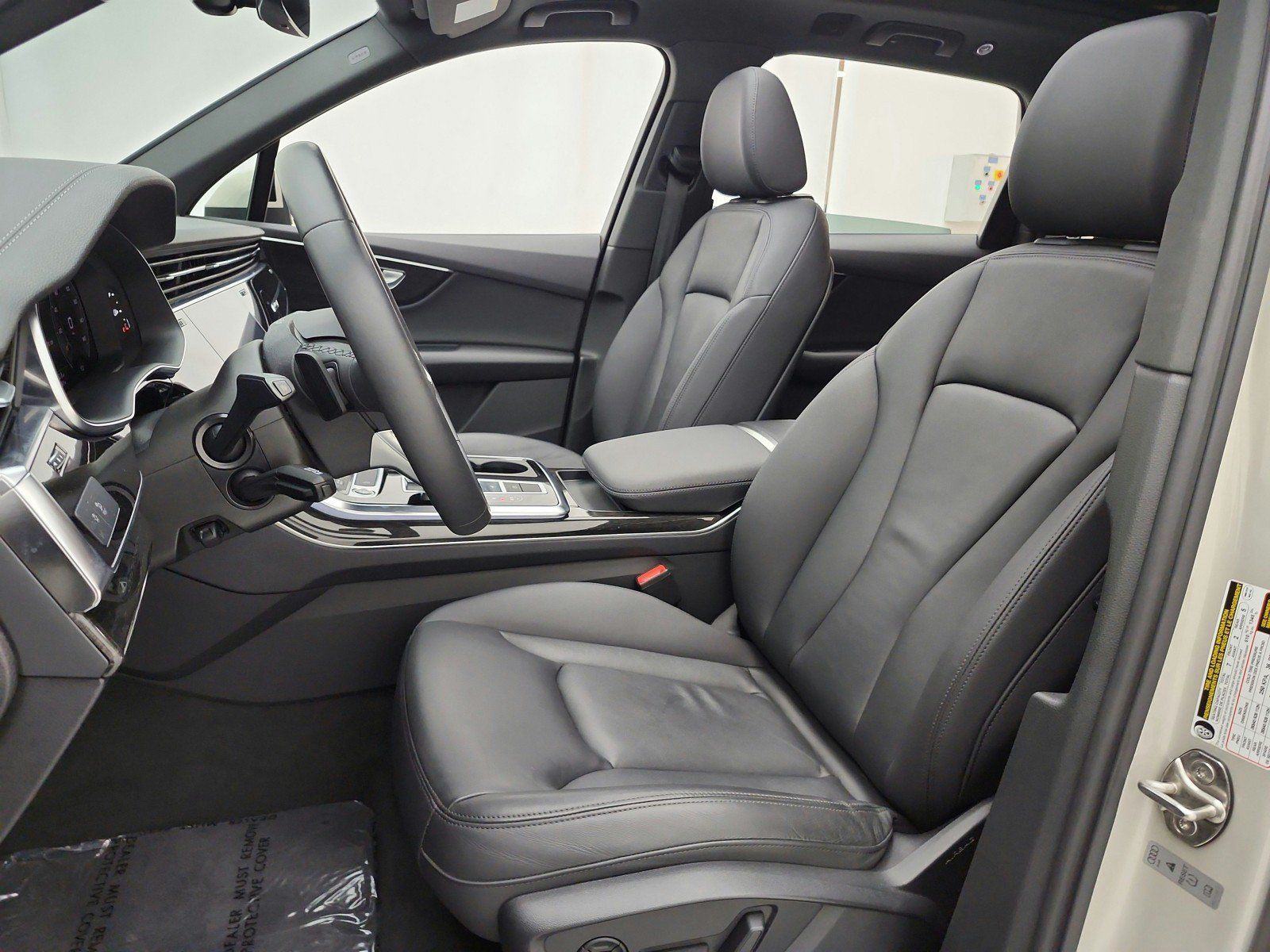 Used 2023 Audi Q7 2.0T Premium w/ Convenience Package AWD/4WD image 13