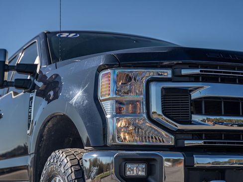 Certified 2021 Ford F250 XLT w/ XLT Premium Package image 10