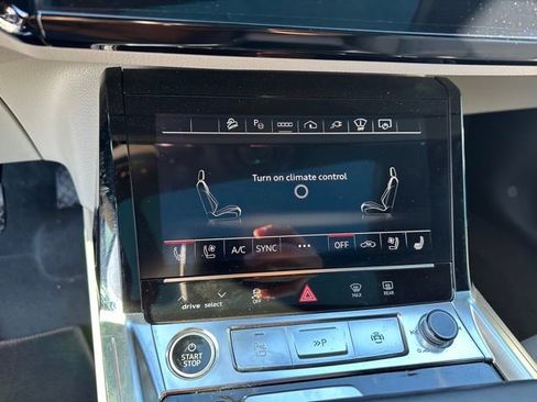 Used 2024 Audi Q8 e-tron Prestige image 26