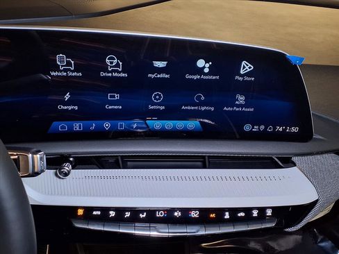 Used 2026 Cadillac Optiq Luxury 1 image 18