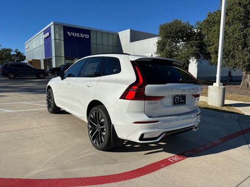 Used 2026 Volvo XC60 B5 Ultra w/ Protection Package Premier AWD/4WD image 4