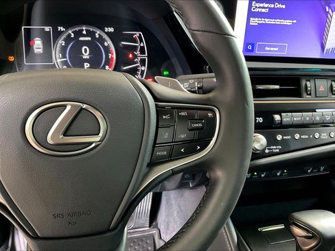 Used 2024 Lexus ES 350 w/ Premium Package FWD image 12