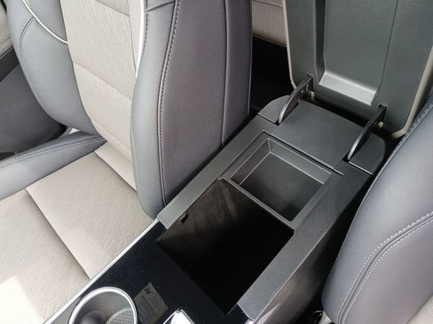 Used 2025 Chevrolet Equinox LT w/ Convenience Package II image 19