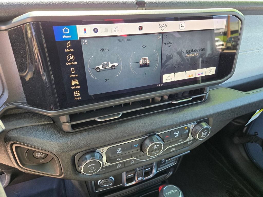 Used 2025 Jeep Gladiator Sport AWD/4WD image 27