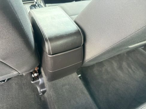 Used 2011 Ford Fusion SE FWD image 24