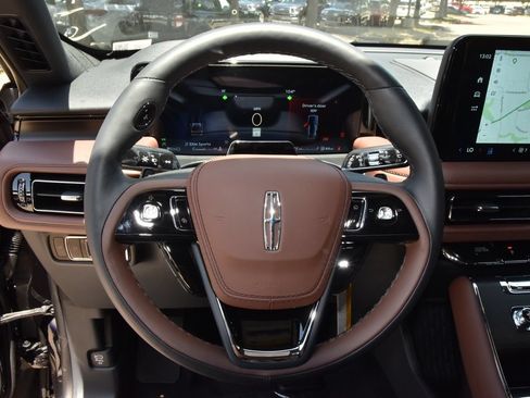 New 2026 Lincoln Aviator Reserve AWD/4WD image 23