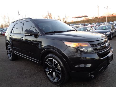 Used 2014 Ford Explorer Sport w/ Equipment Group 401A image 3