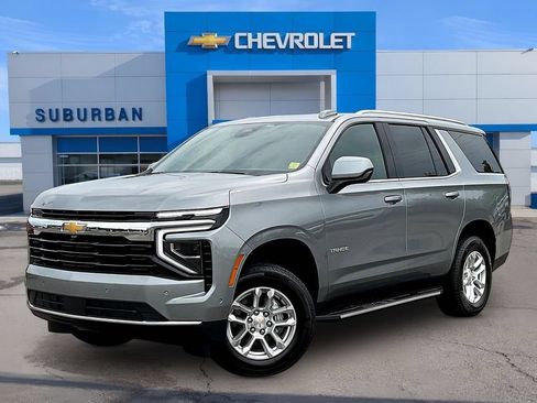 Used 2026 Chevrolet Tahoe LS AWD/4WD image 1