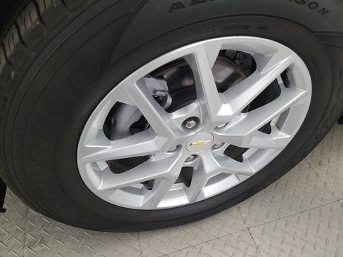 Used 2022 Chevrolet Equinox LT w/ LPO, Floor Liner Package AWD/4WD image 31