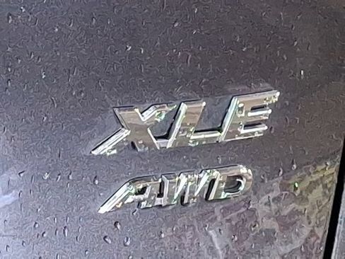 Used 2022 Toyota RAV4 XLE w/ Convenience Package AWD/4WD image 28