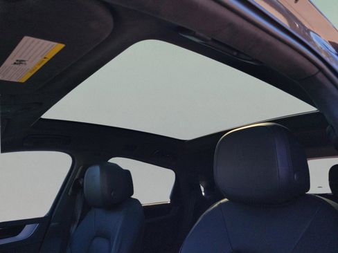 Used 2024 Porsche Cayenne S image 35