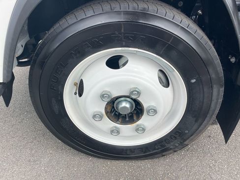 Used 2024 Chevrolet Low Cab Forward image 24