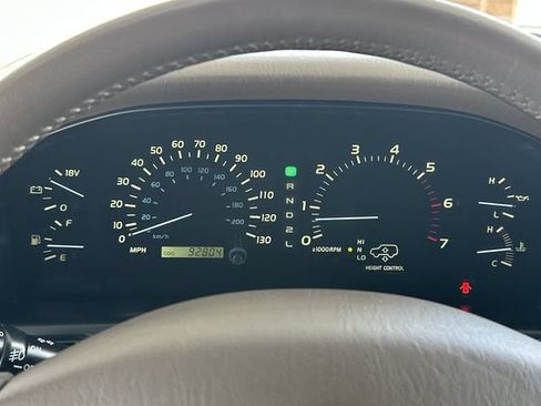 Used 1998 Lexus LX 470 4WD image 24