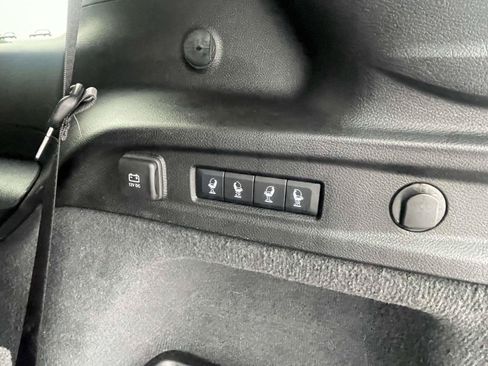 Used 2025 Jeep Grand Cherokee L Summit w/ Obsidian Package AWD/4WD image 7