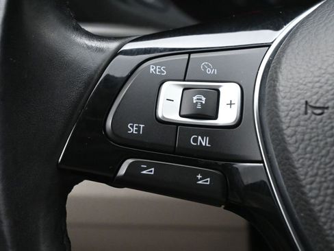 Used 2020 Volkswagen Passat 2.0T SEL image 6