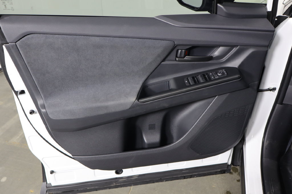 Used 2026 Toyota C-HR AWD/4WD image 19