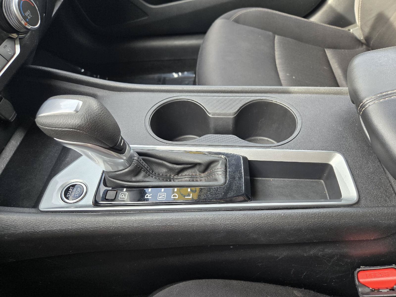 Used 2025 Nissan Altima 2.5 SV FWD image 21