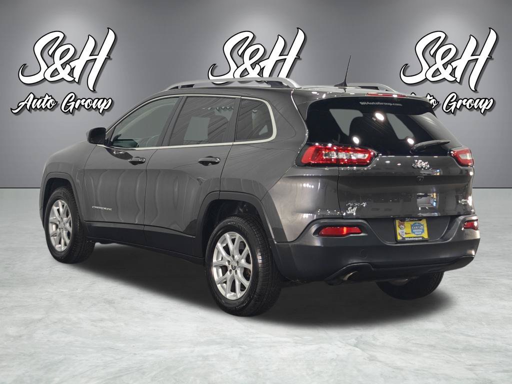 Used 2017 Jeep Cherokee Latitude w/ Cold Weather Group AWD/4WD image 14