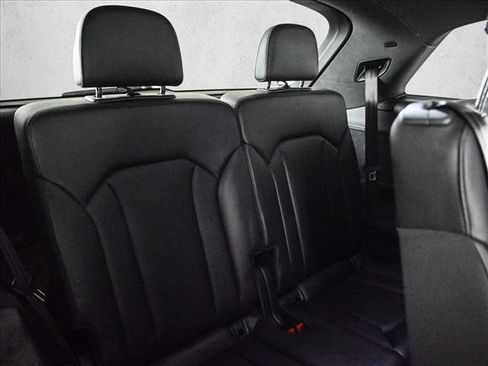 Used 2019 Audi Q7 3.0T Prestige w/ Prestige Package image 22