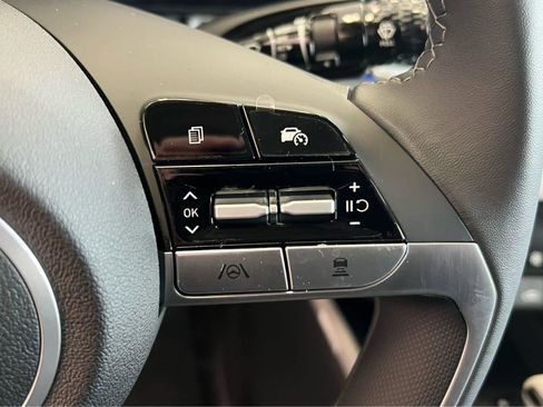New 2026 Hyundai Elantra Limited FWD image 33