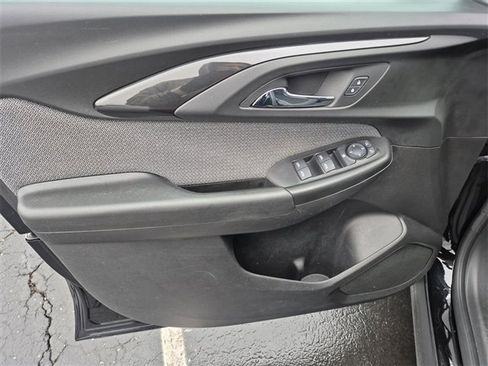 Certified 2021 Chevrolet TrailBlazer LT w/ Convenience Package image 20