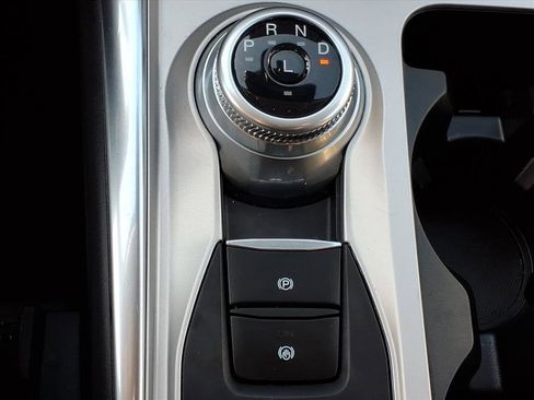 Used 2023 Ford Explorer XLT w/ Equipment Group 202A image 18