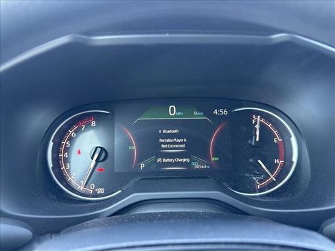 Used 2025 Toyota RAV4 XLE FWD image 11