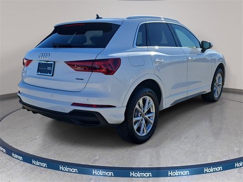 Certified 2025 Audi Q3 2.0T Premium image 5