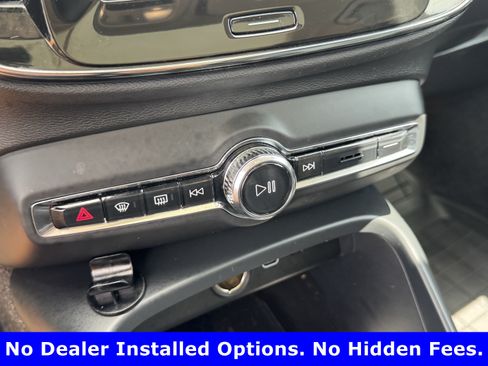 Used 2023 Volvo XC40 B5 Plus w/ Driver Assist Package AWD/4WD image 18
