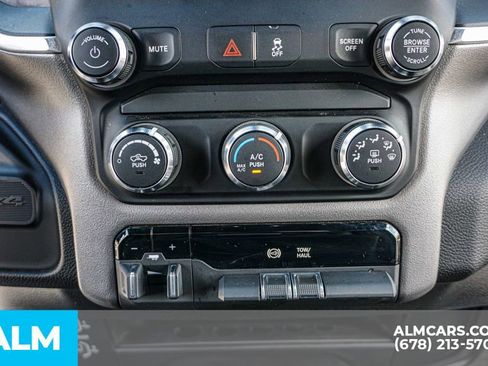 Used 2024 RAM 3500 Big Horn image 40