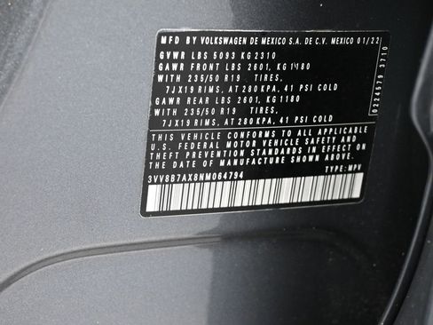 Used 2022 Volkswagen Tiguan SE R-Line image 20