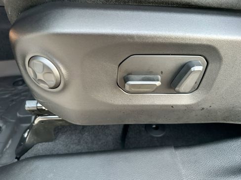 New 2025 Jeep Wrangler Unlimited Rubicon image 12