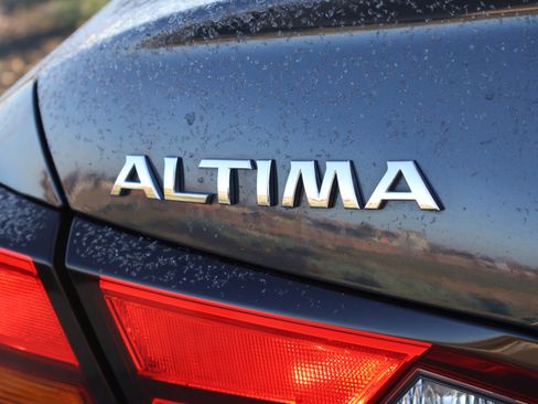 Used 2020 Nissan Altima 2.5 Platinum image 18