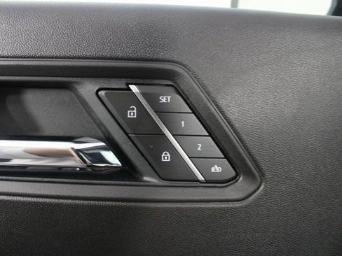 New 2026 GMC Canyon Denali image 16